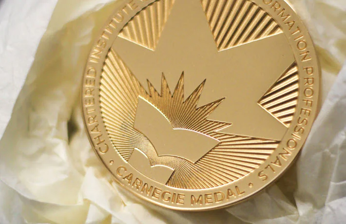 卡内基儿童文学奖（Carnegie Medal）