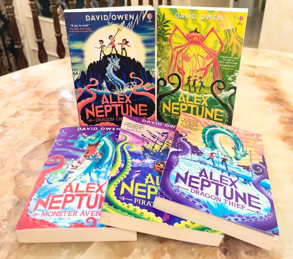 Alex Neptune 系列《亚历克斯·海神》系列